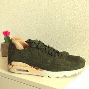 Nike AirMax Forest Green
